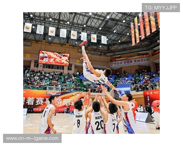 广东与四川精彩对决回放分析赛场瞬间与战术解读全记录